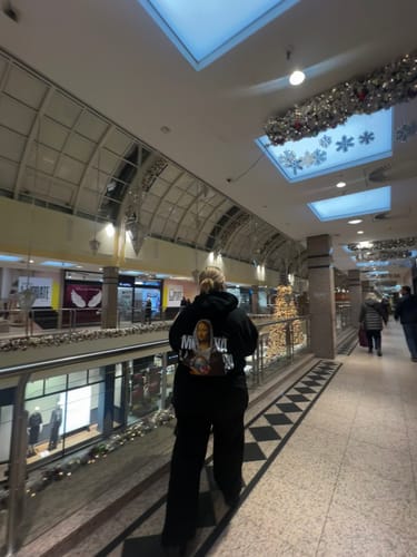 Customer photo review of Om Lisa Hoodie - Black