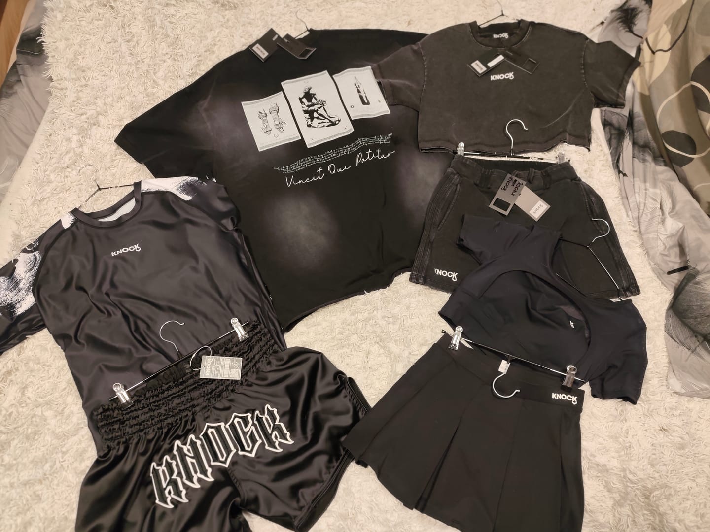 Customer photo review of EMBRACE THE STRUGGLE SUPER HEAVY HOODIE BLACK