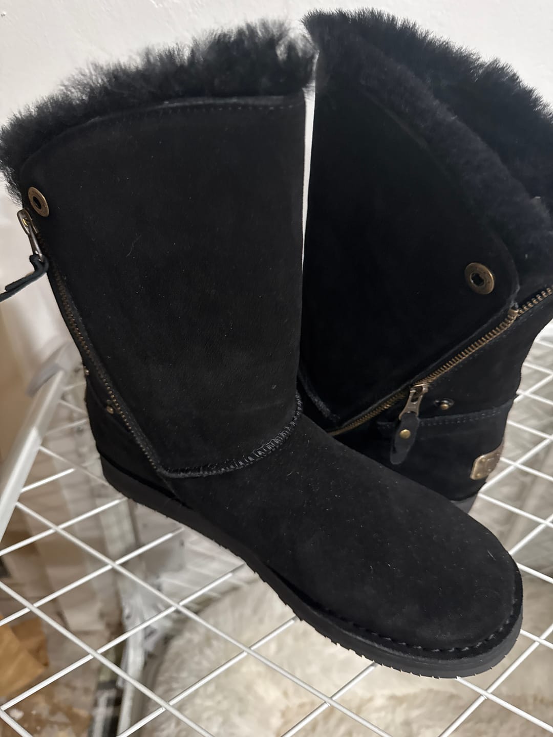 Customer photo review of Women's Trixie Sheepskin Boot