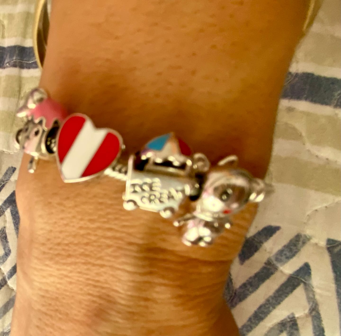 Customer photo review of Charm Paleta de Helado