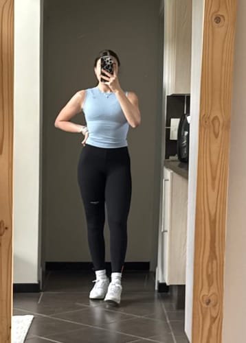 Customer photo review of Breathable Running Tank Top