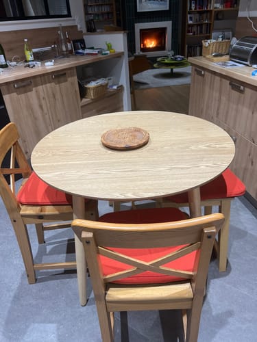 Customer photo review of TRADITION - Table a manger ronde 4 personnes en pin massif D90 coloris naturel