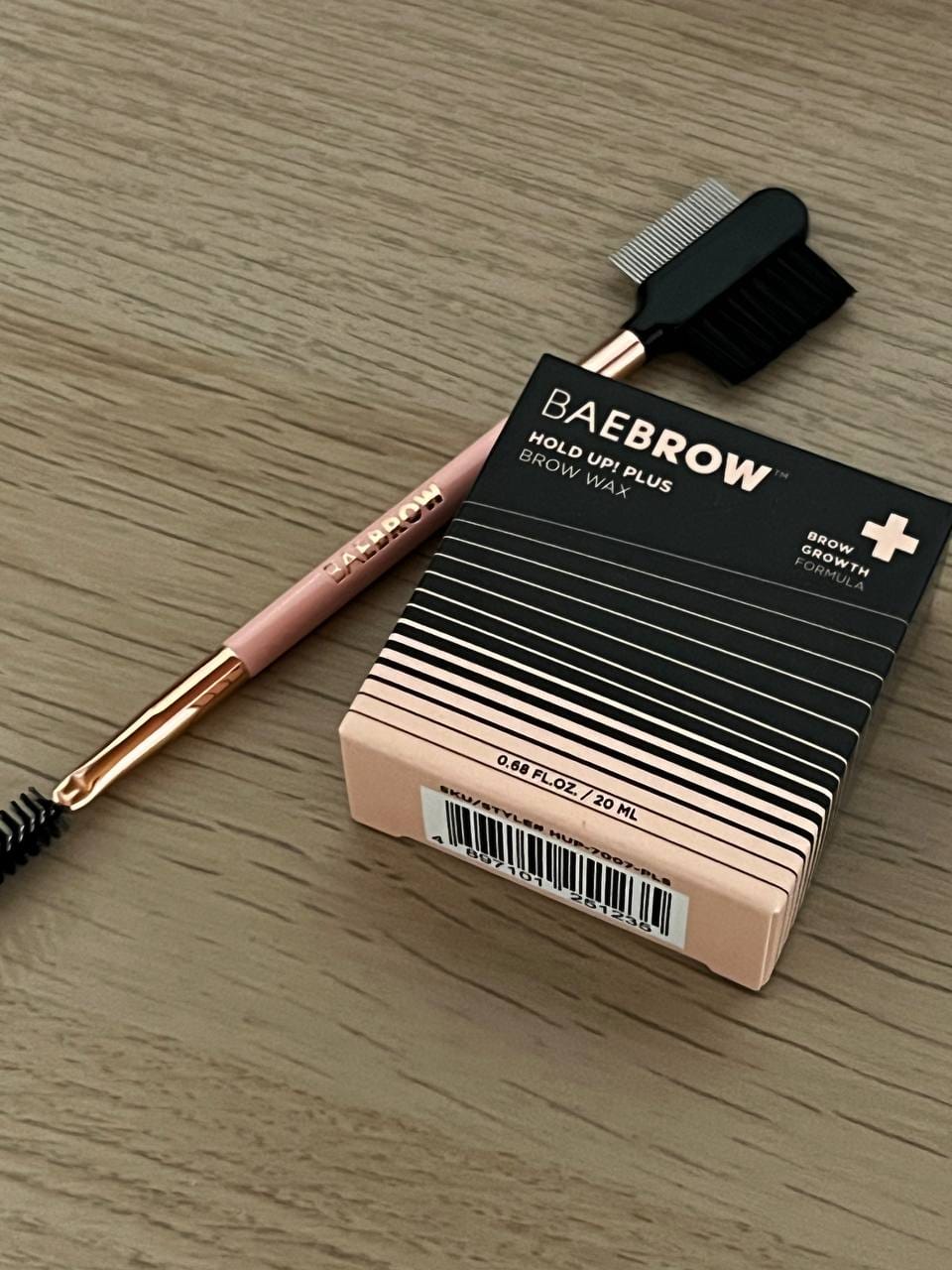 Customer photo review of HOLD UP! PLUS Brow Styling Wax + Multitasker PRO Brush