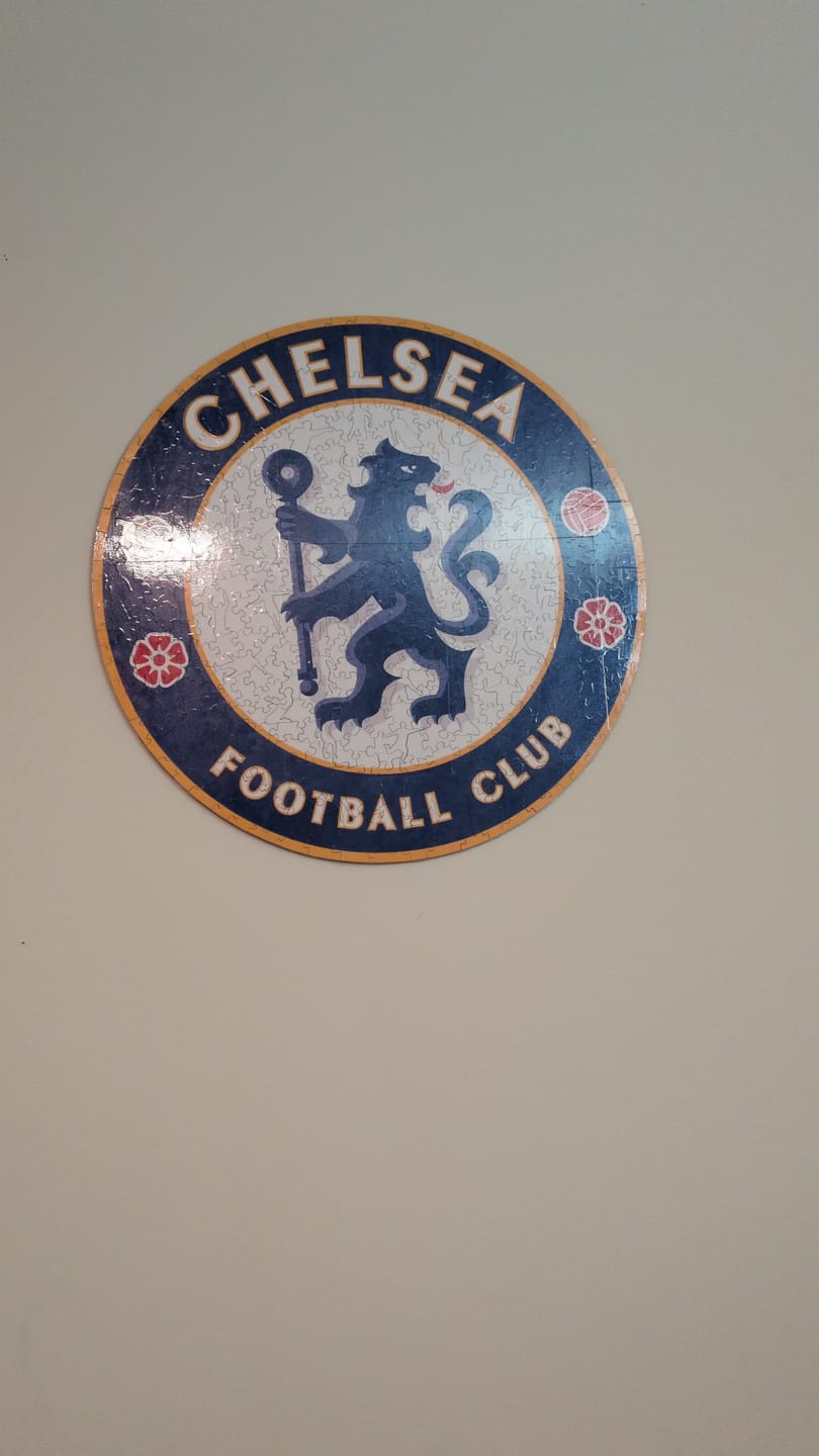 Customer photo review of Chelsea FC® Logo - Wooden Puzzle