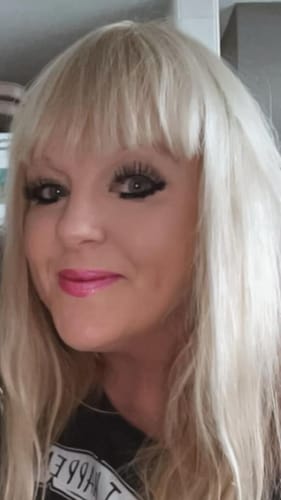 Customer photo review of Face Framing Layers / Clip In Extensions / Human Hair / 14 inches / 15 grams