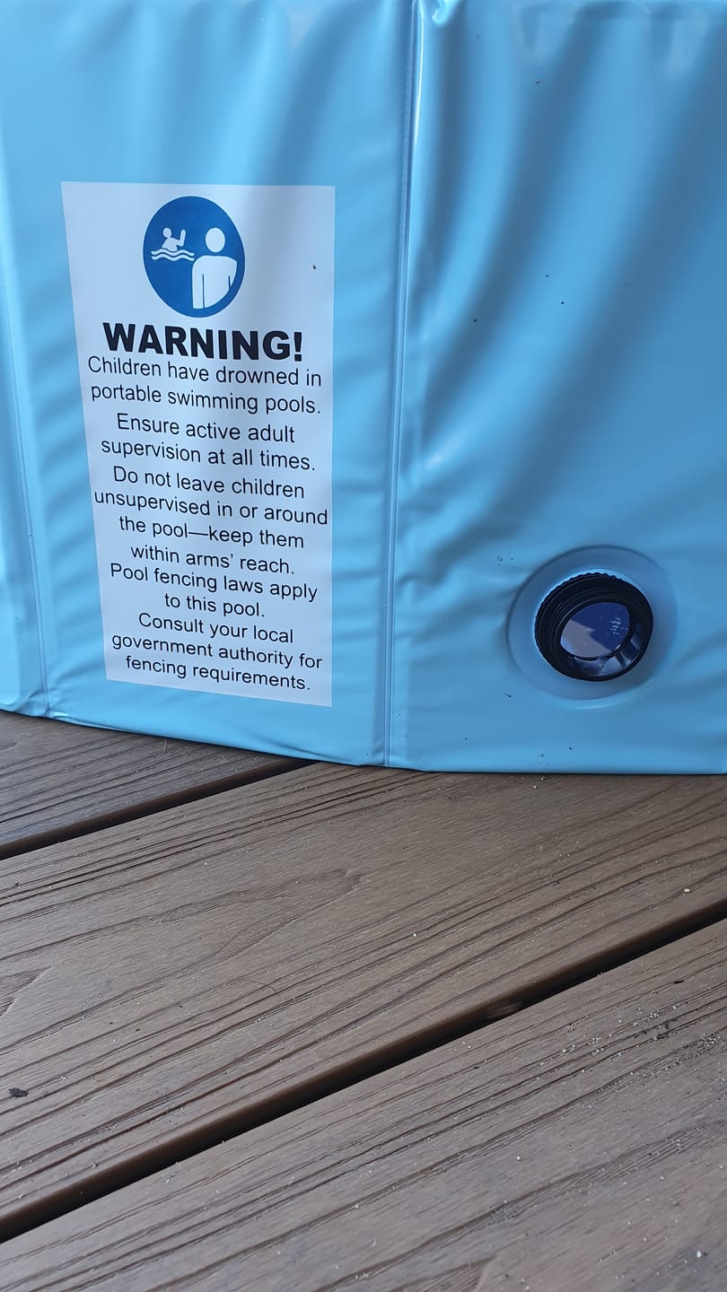 Customer photo review of Pet Dog Pool – Folding 2-in-1 Splash Bath Tub
