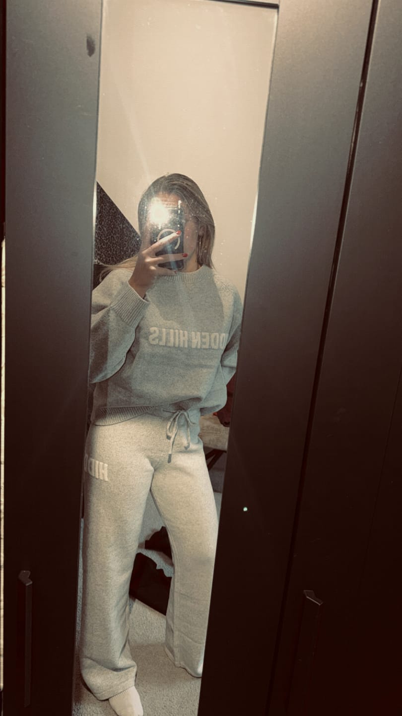 Kundenbewertung mit Foto von KNIT SWEATPANTS LIGHT GREY