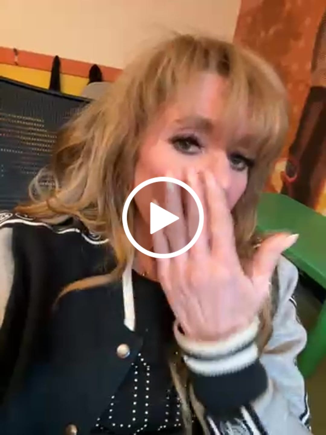Customer video review of Glov Intense Rejuvenation Eye Gel Patches