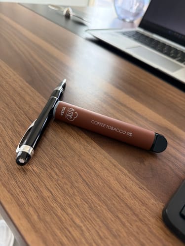 Customer photo review of Fume Ultra 2500 Puffs