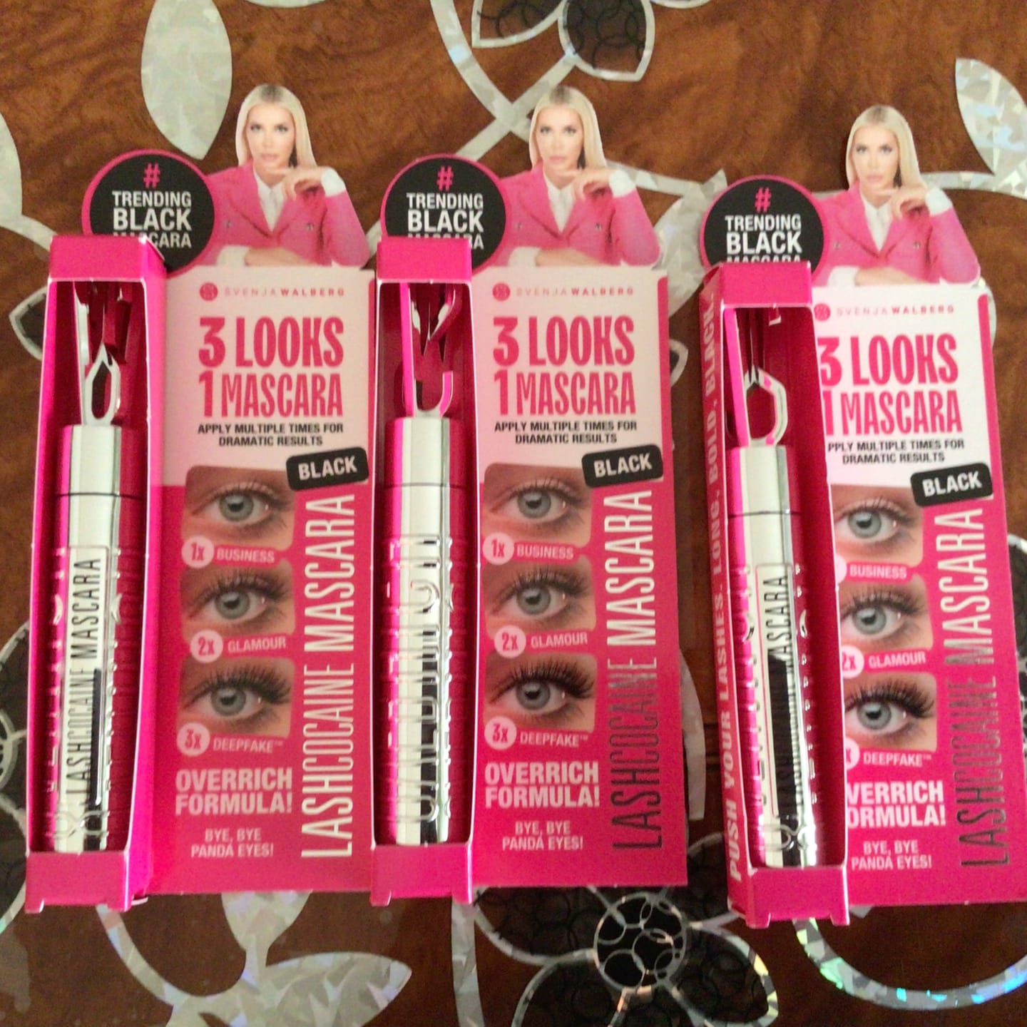 Customer photo review of LASHCOCA!NE MASCARA BLACK