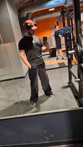 Customer photo review of Jogging "Obsidian"