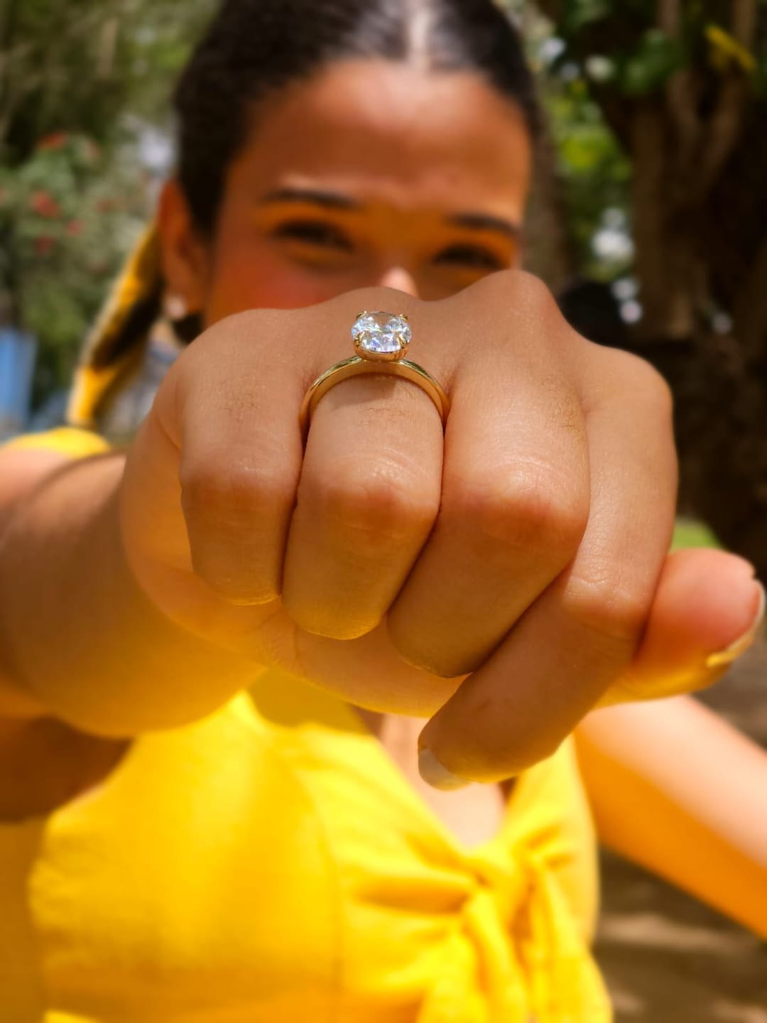Customer photo review of Anel Solitário 3ct Banhado em Ouro 18k
