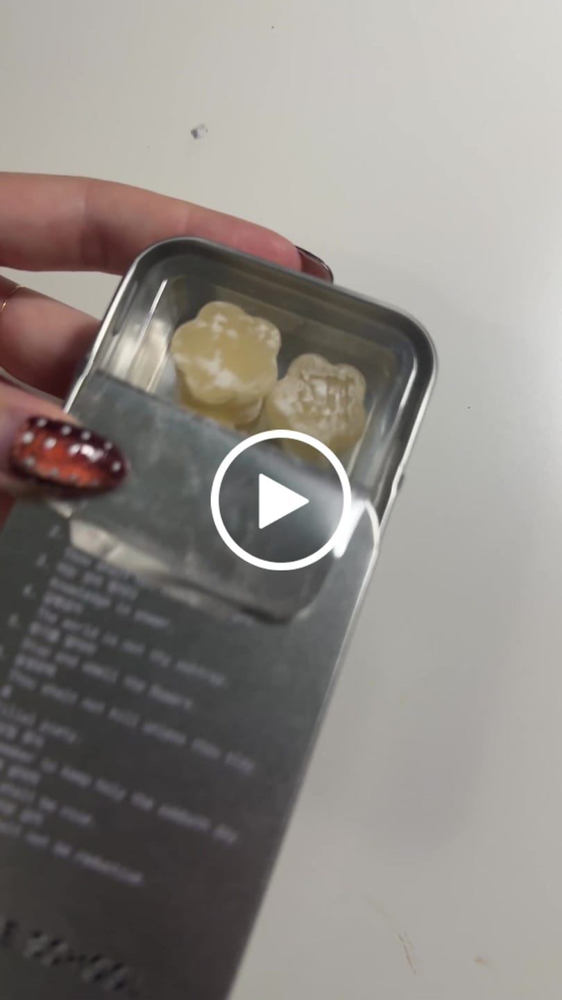 Customer video review of White Strawberry (5mg) Mini