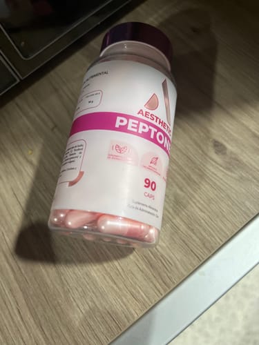 Customer photo review of Aesthetic Peptones - Transforma tus piernas y glúteos