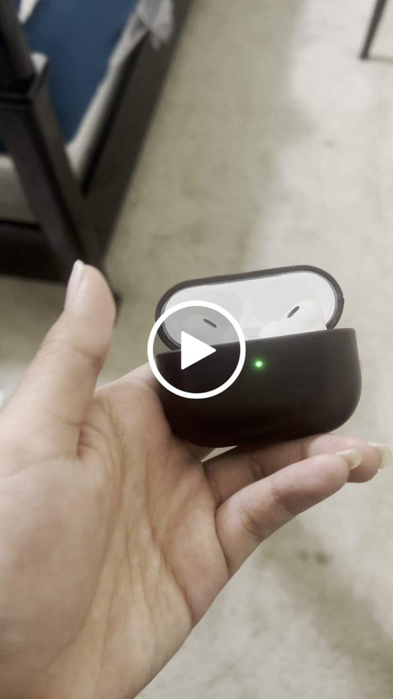 Customer video review of Prime VN602 Leather AirPods Pro 2 Case