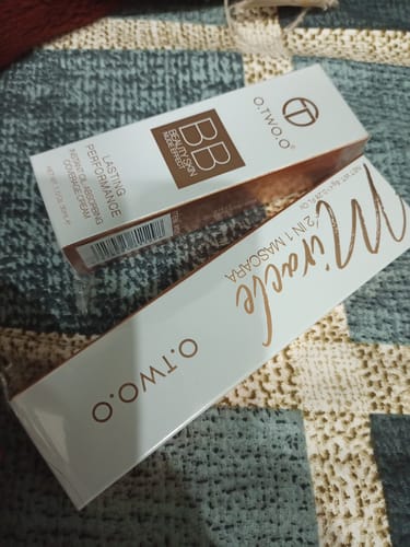 Customer photo review of O.TWO.O 2 IN 1 MIRACLE MASCARA