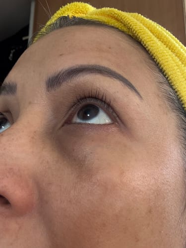 Customer photo review of Suero para pestañas y cejas