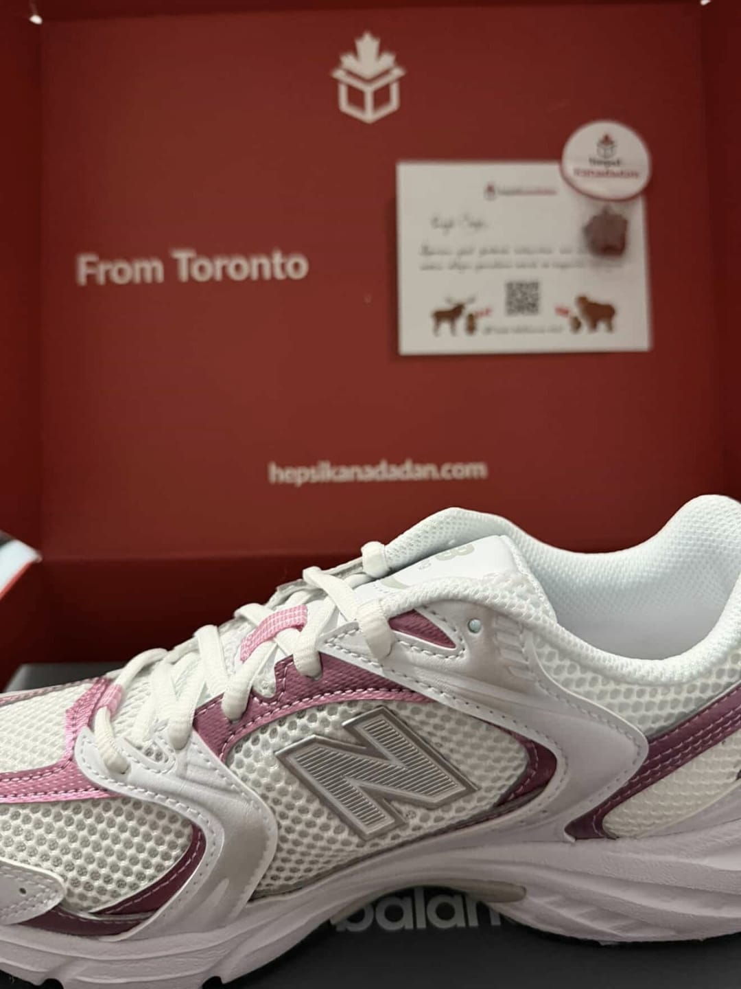 Customer photo review of New Balance 530 White with Pink Sugar and Silver Metallic MR530PK