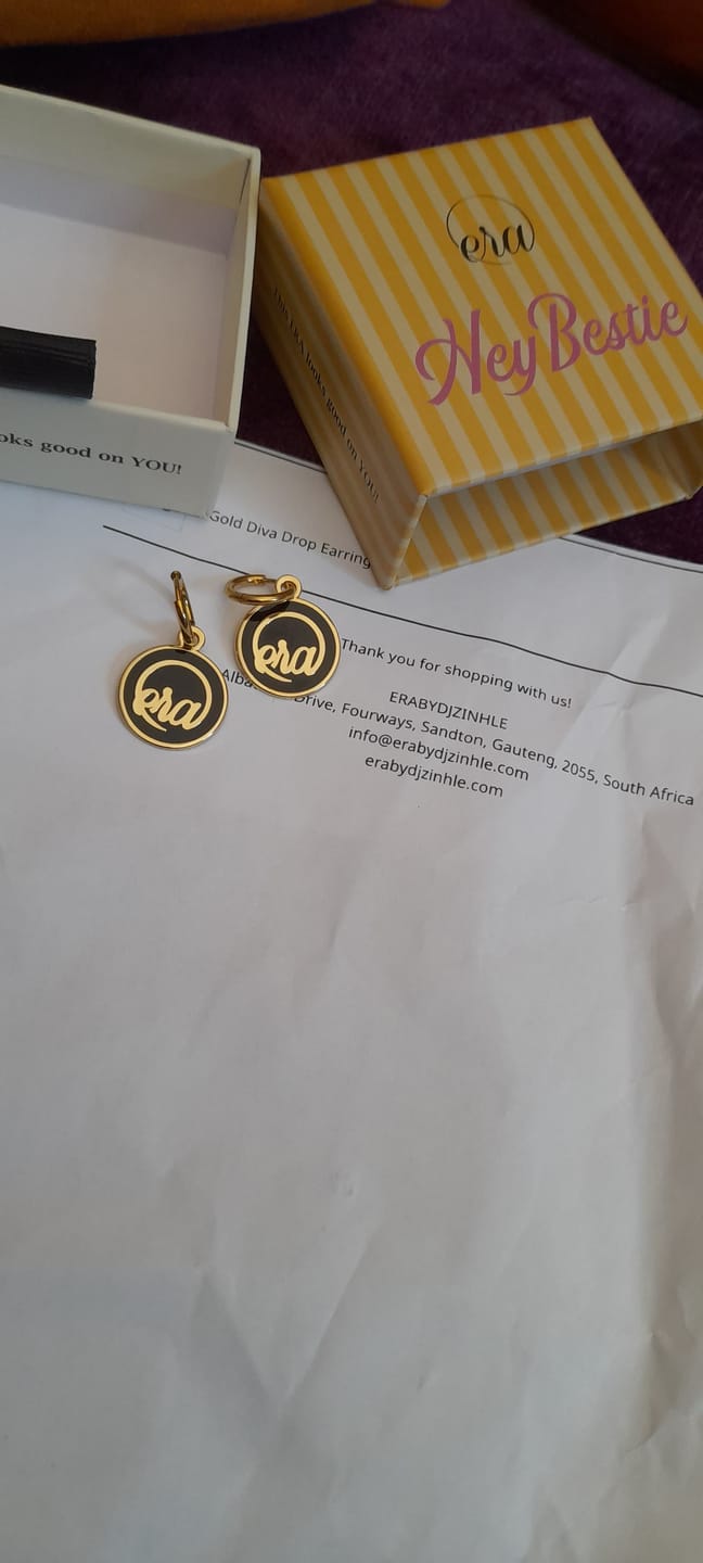 Customer photo review of Gold Diva Drop Earrings