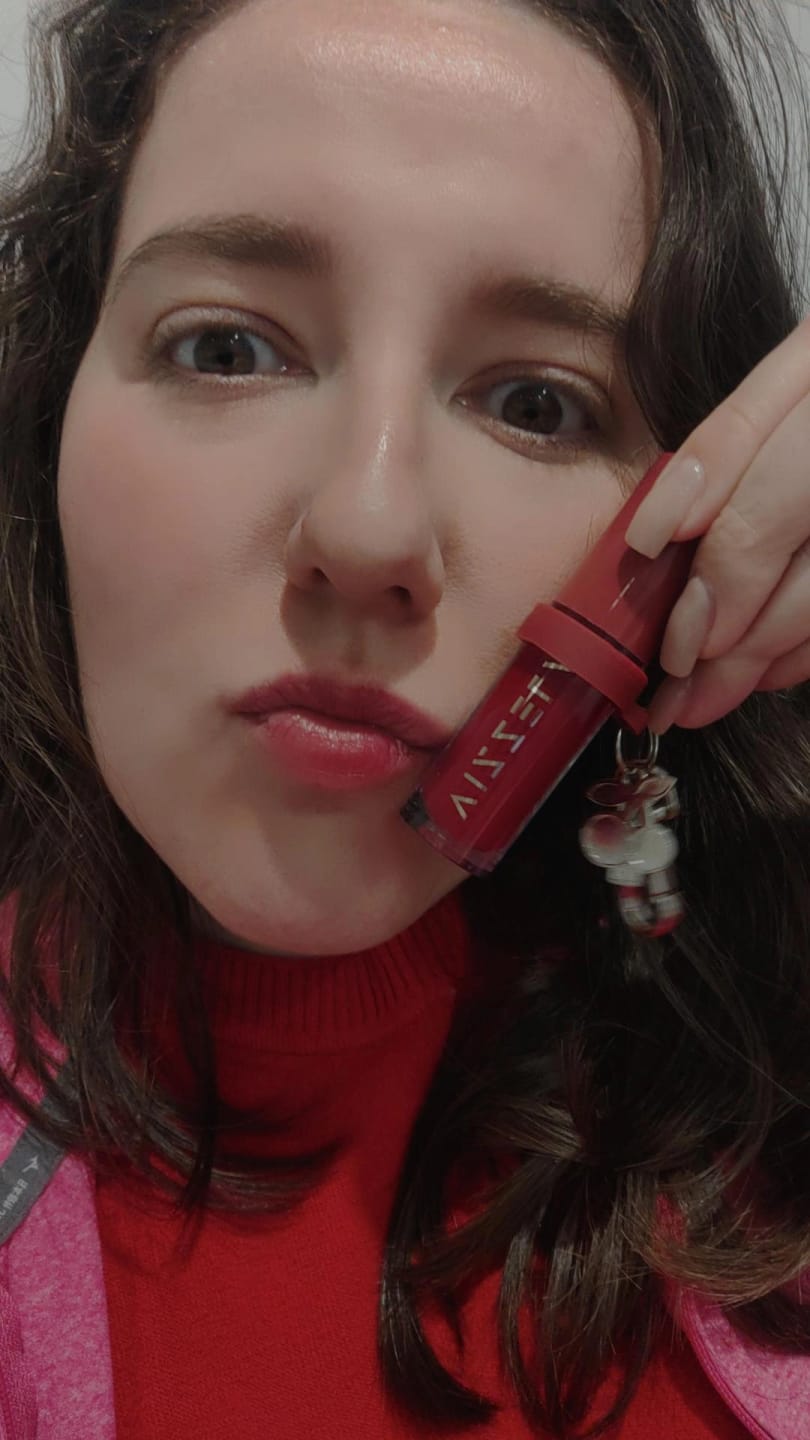 Customer photo review of Cherry Gloss - Vizzela