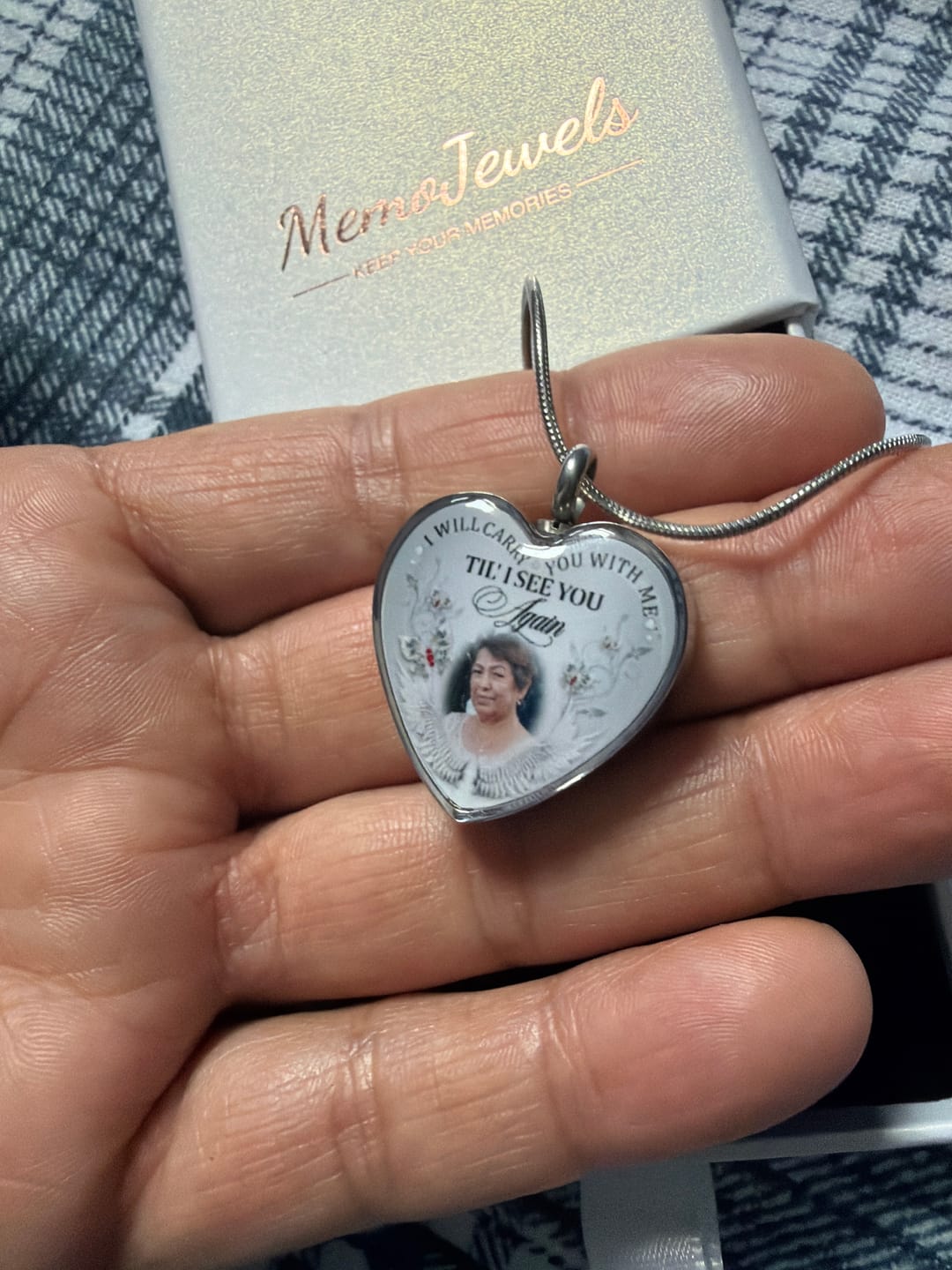 Customer photo review of Custom Photo Cremation Urn Necklace Memorial Jewelry for Ashes "I Will Carry You With Me” -N001-URN