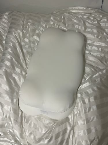 Customer photo review of Mellow CloudAlign™ Pillow