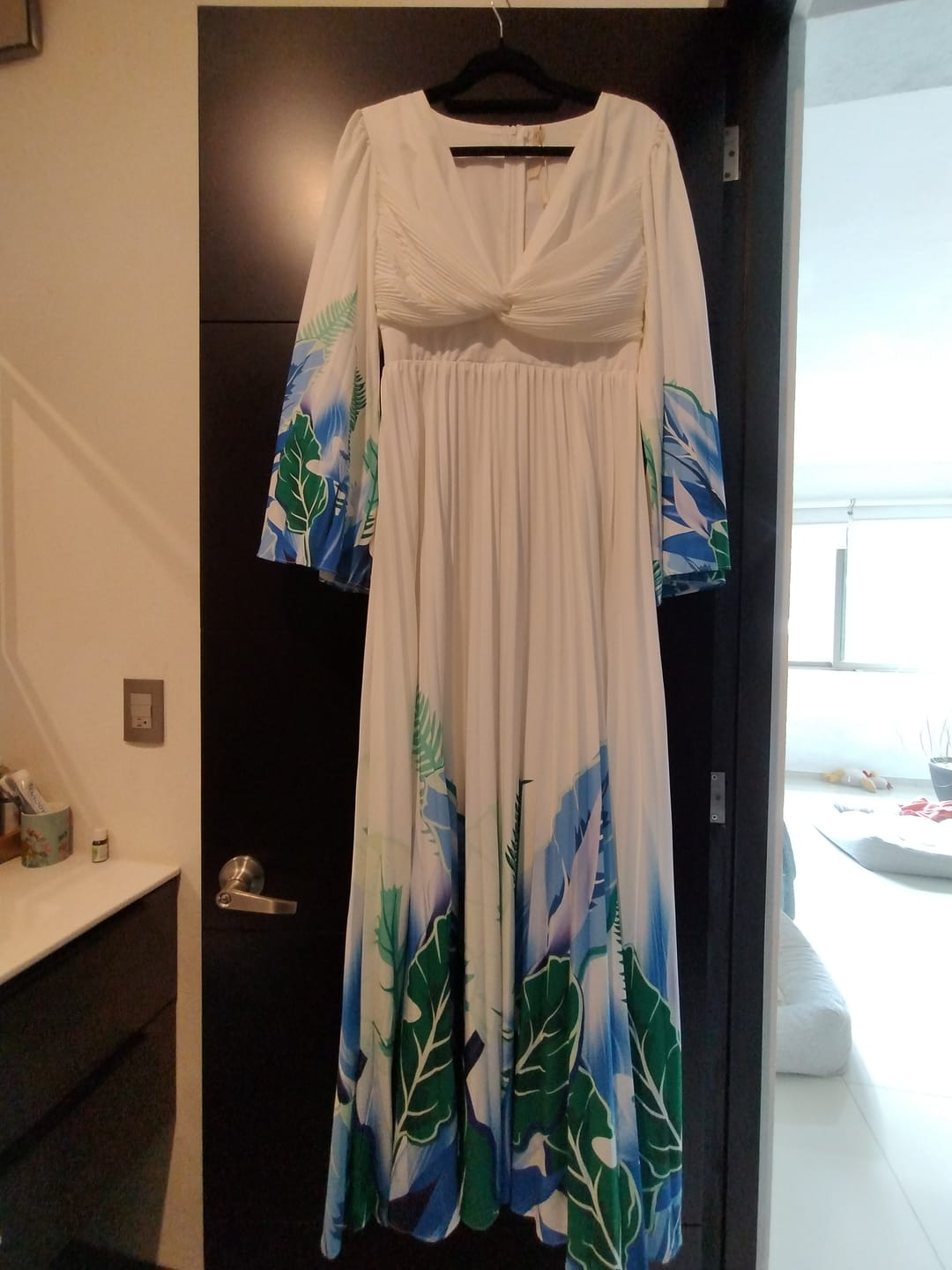 Customer photo review of Vestido Maxi blanco con azul
