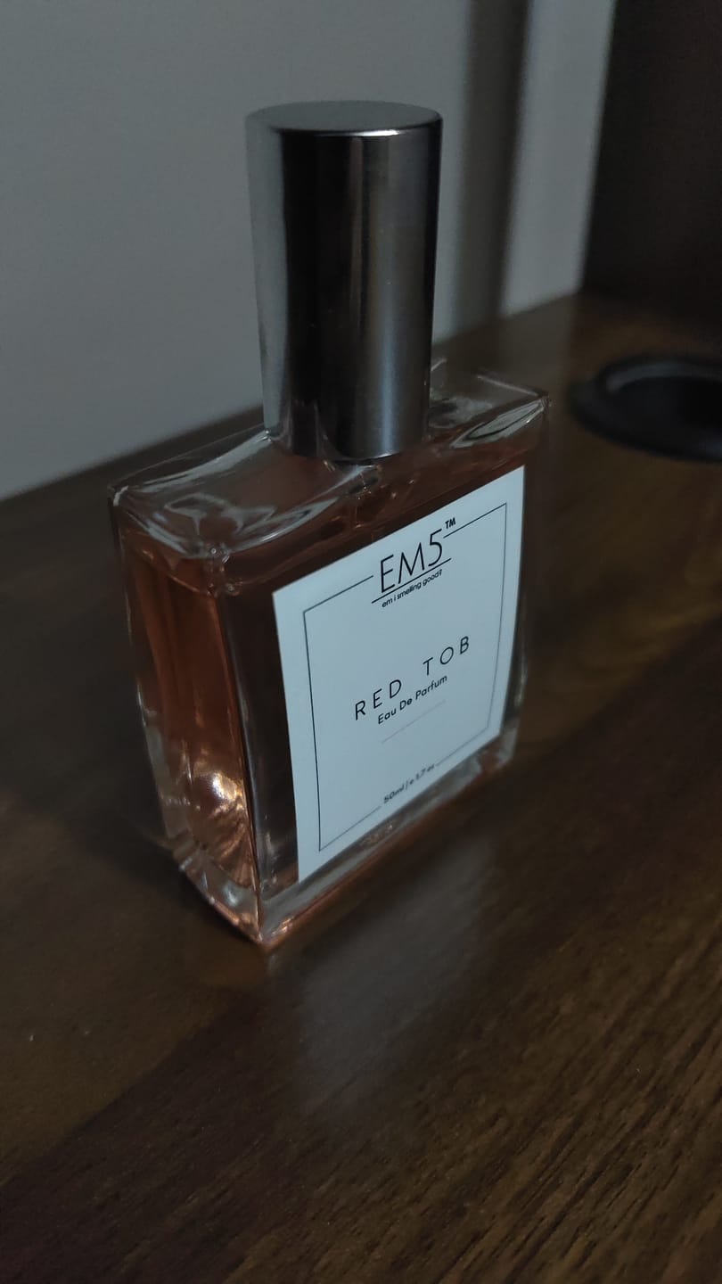 Customer photo review of Red Tob | Eau De Parfum
