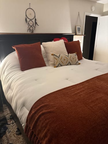 Customer photo review of MarshMellow Comforter