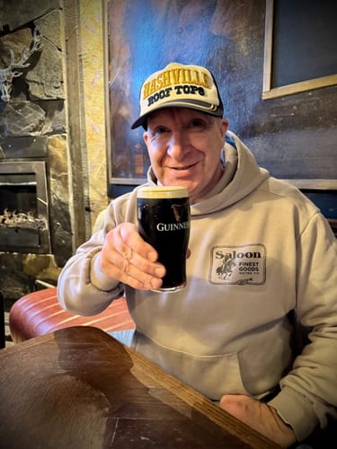 Customer photo review of SALOON FINEST GOODS - BOX HOOD