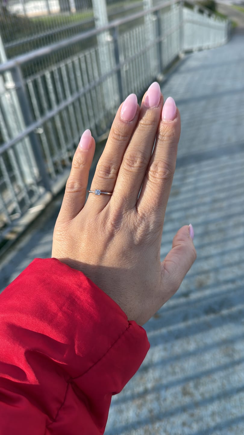 Customer photo review of Anillo Circonita Solitaria