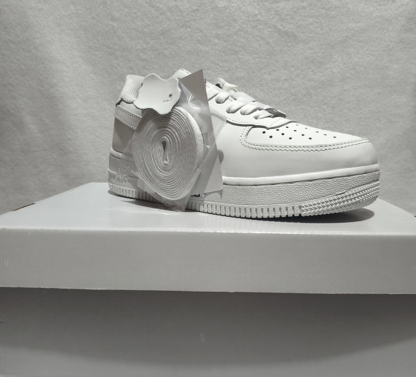 Customer photo review of Tenis Air Force 1 Blanco Total Piel 1.1
