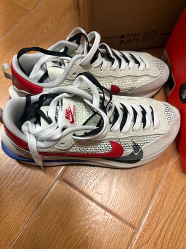 Customer photo review of Nike X Sacai Vaporwaffle White Blue