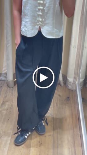 Customer video review of Pantalón Balloon Lino Black
