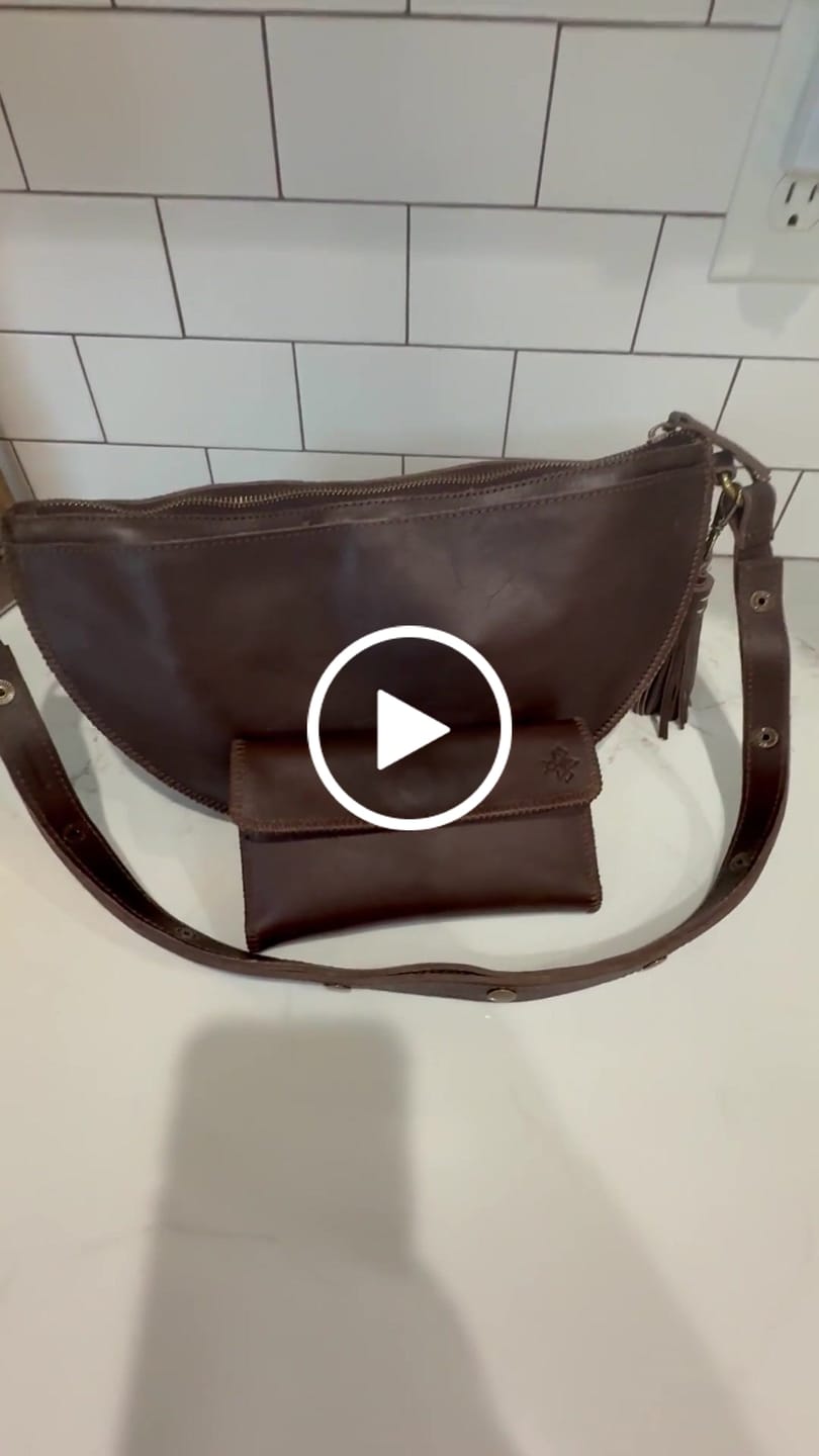 Customer video review of Espresso Travel Wallet