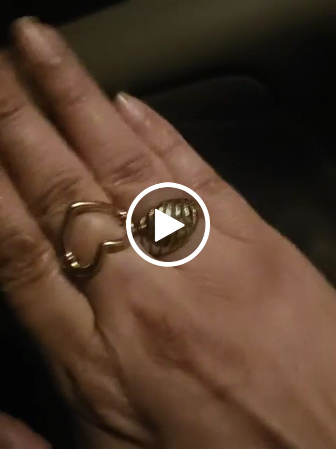 Customer video review of Croissant Dome Ring
