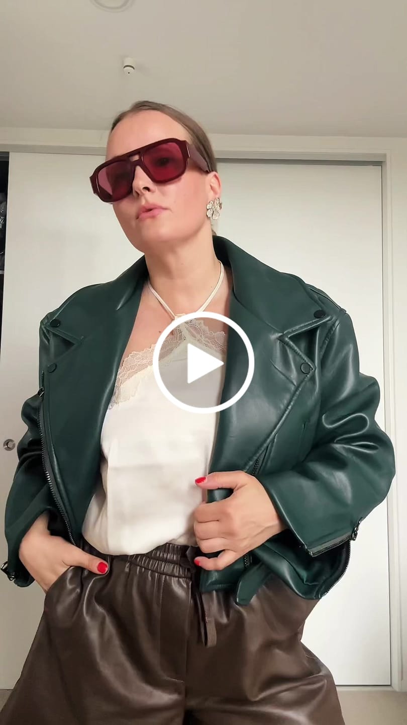 Customer video review of AROMATIC CHERRY EAU DE PARFUM