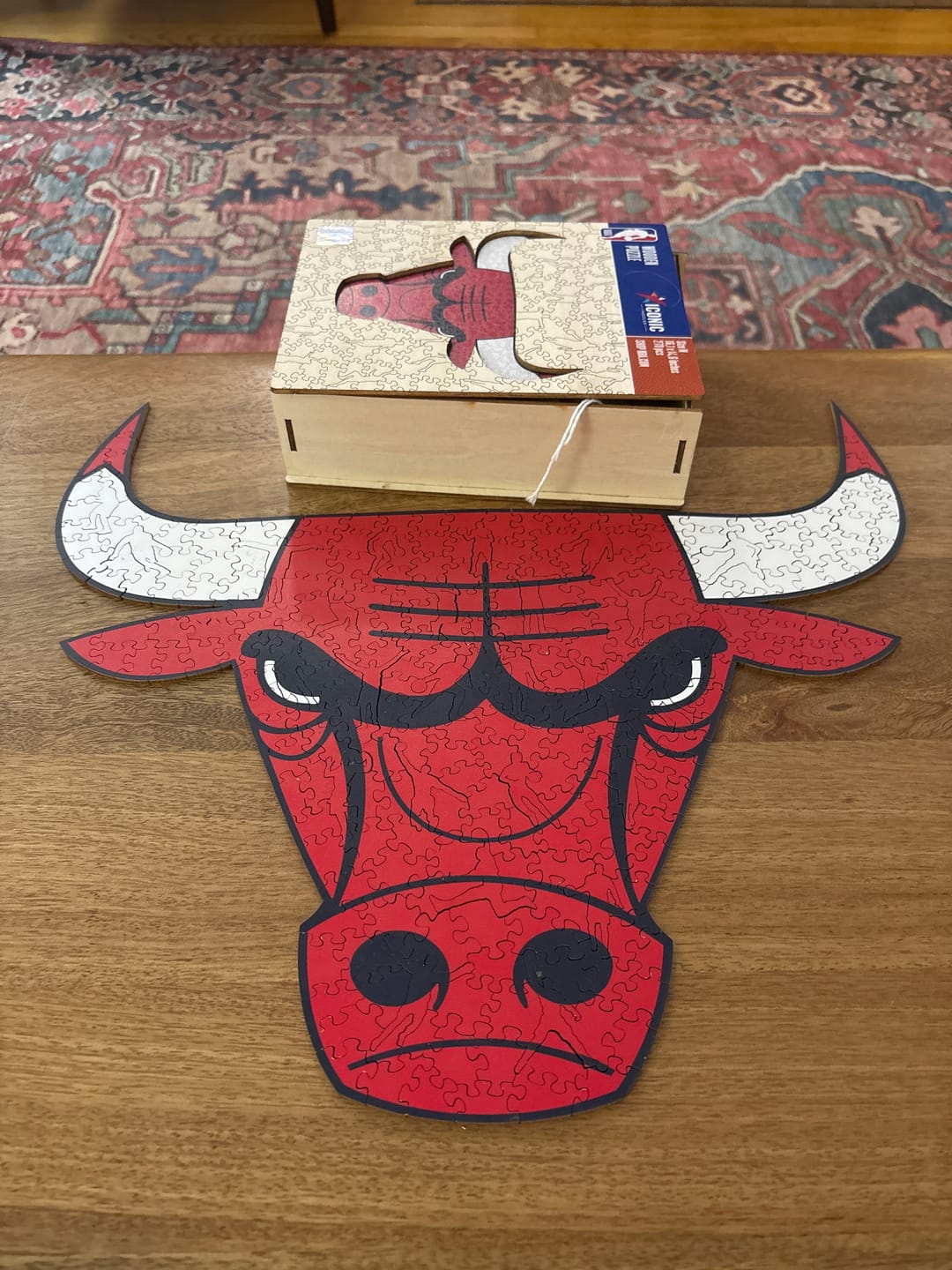 Customer photo review of Chicago Bulls™ - Wooden Puzzle