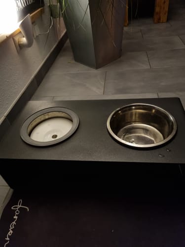 Customer photo review of Wilma - Futterstation aus Metall für Hunde und Katzen