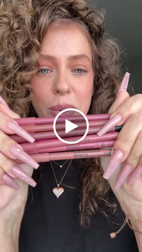 Customer video review of Creamy Soft Lipliner