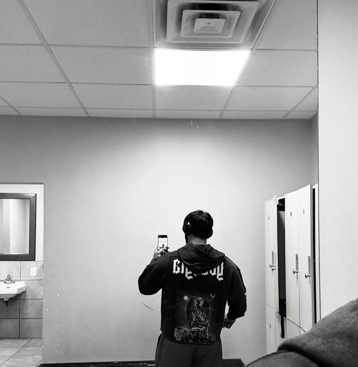 Customer photo review of 5222 - Ghost Zip-ups