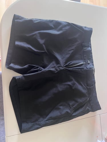 Customer photo review of Ultra-Stretch 5" Chino Shorts - Black