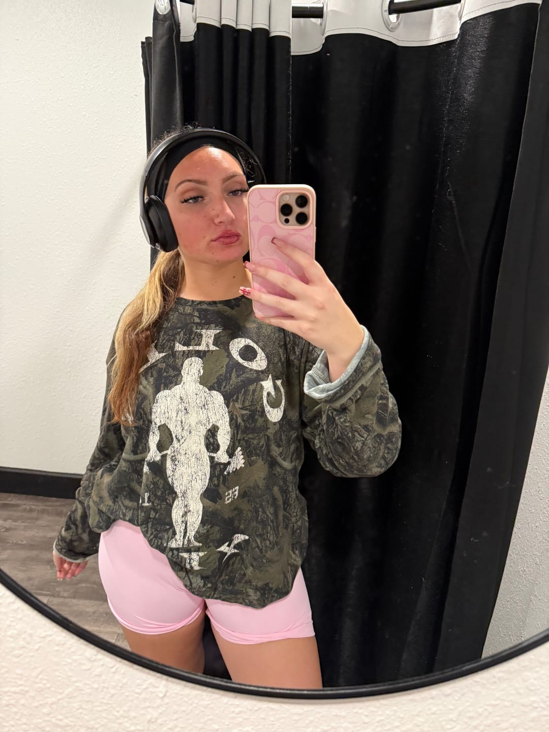 Customer photo review of 8047 - Gold's Gym Thermal Longsleeves