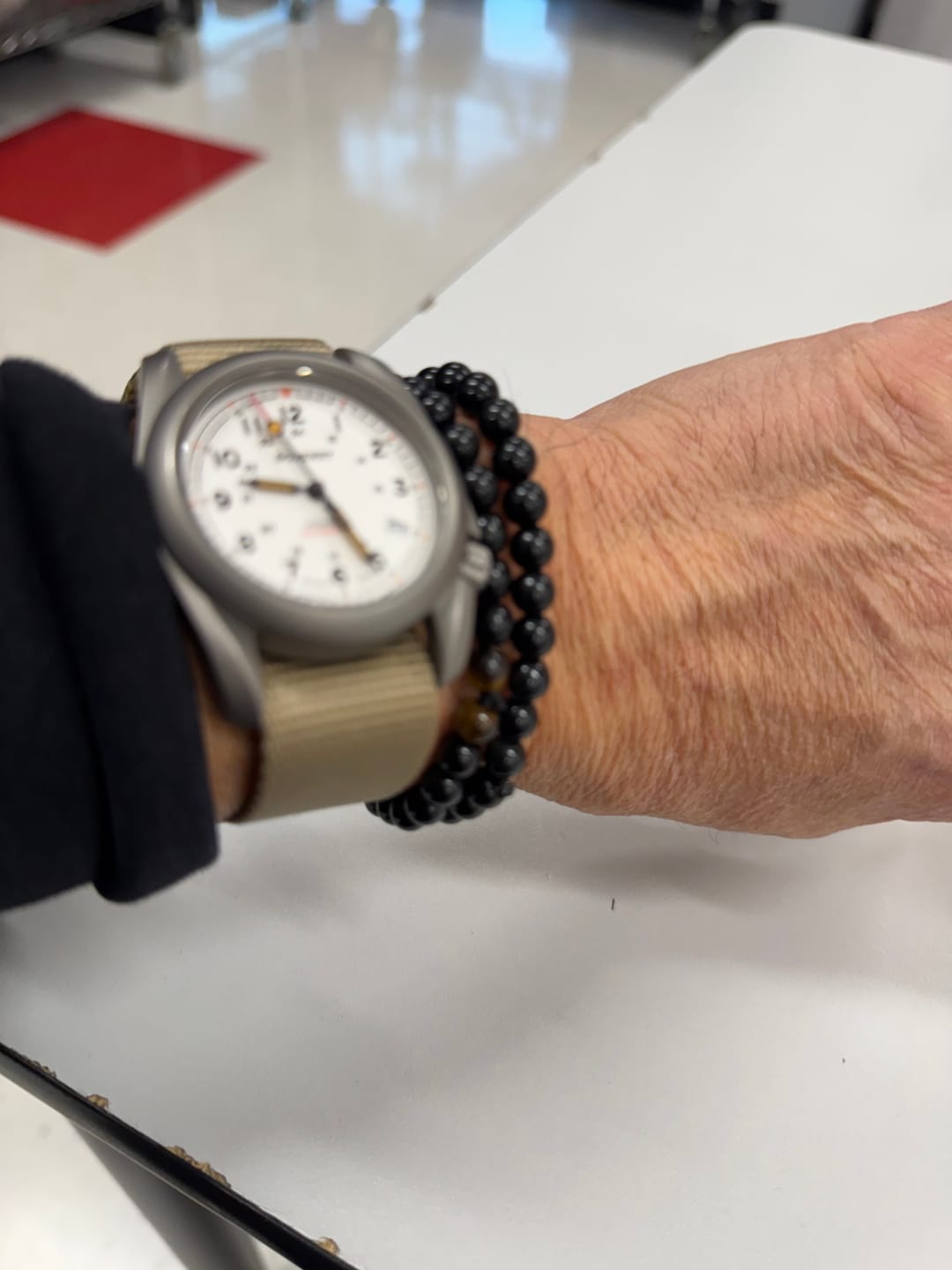 Customer photo review of VOYAGER - 100M Waterproof Titanium Automatic Field Watch | White