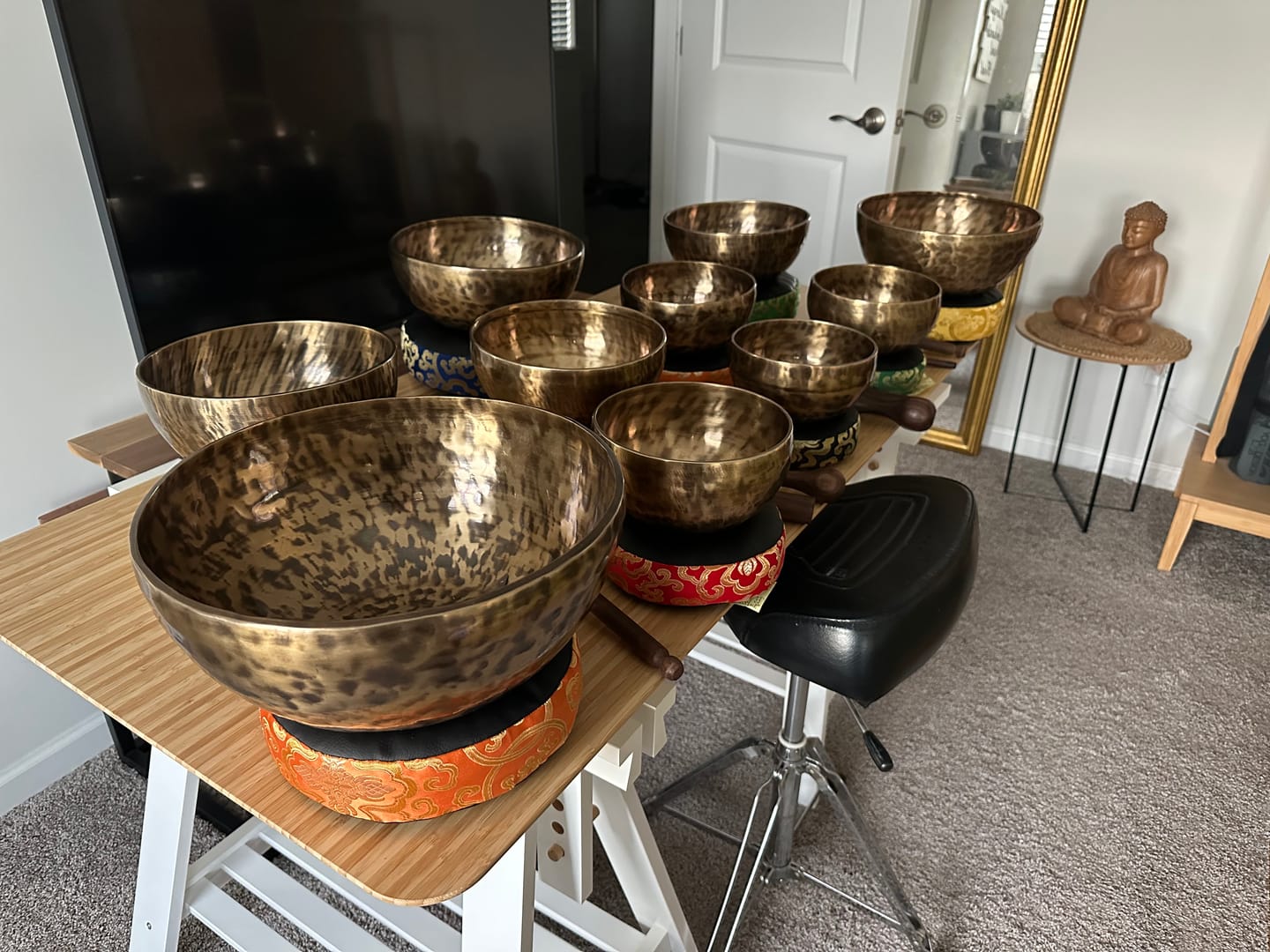 Customer photo review of Jambati Tibetan Singing Bowl HW424 - 12 1/4", G2 & D4.