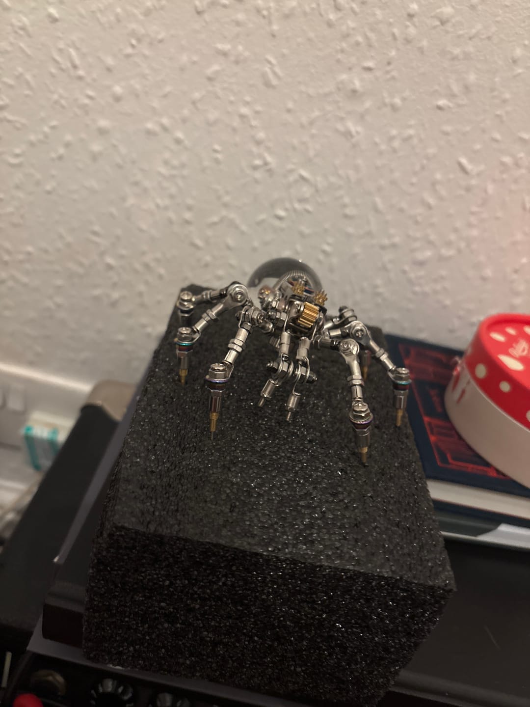 Customer photo review of Crystal Lamp Jumping Spider