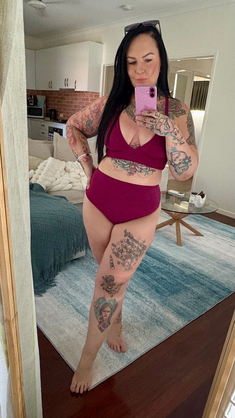 Customer photo review of 'Uplift' Plunging Bikini Top