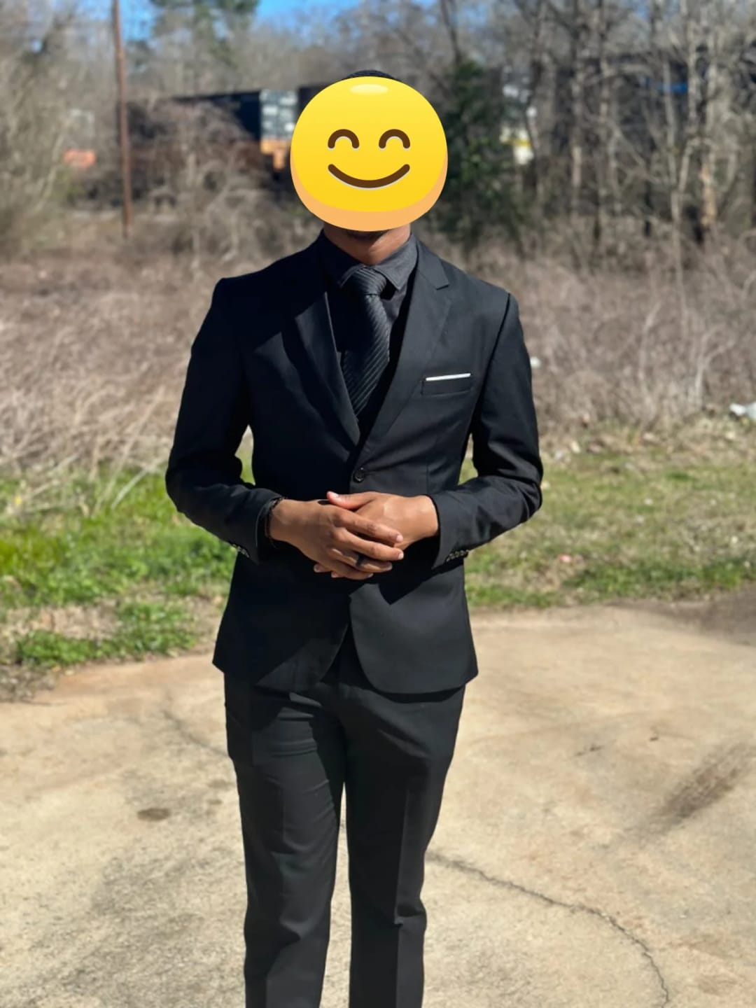 Customer photo review of Traje Regular Fit Azul Cielo – 2 Piezas en Lino