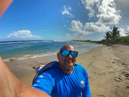 Customer photo review of Mis Raíces Blue