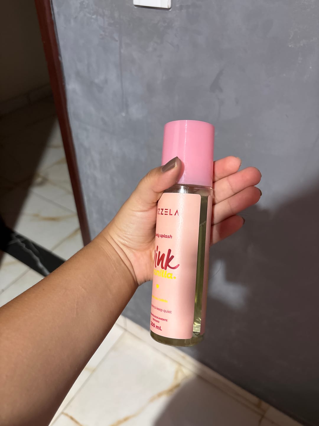 Customer photo review of Body Splash Deo Colônia Pink Vanilla - Vizzela